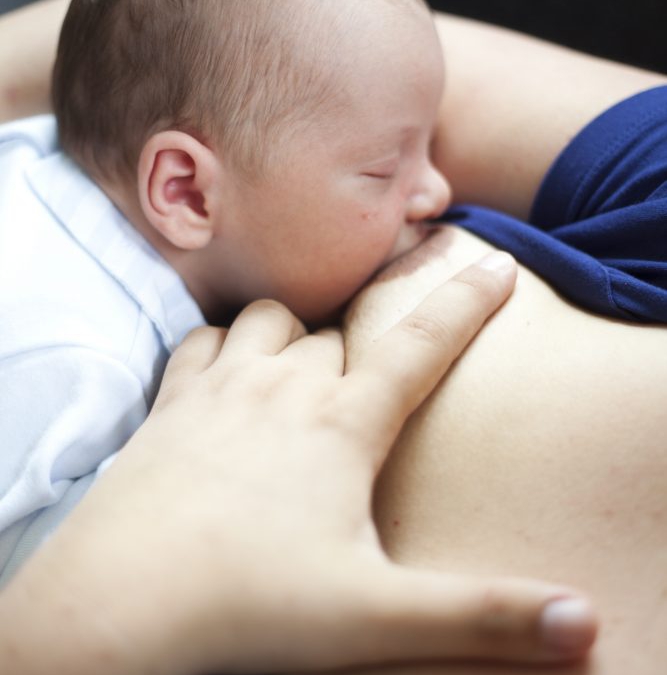 #normalizebreastfeeding is broodnodig