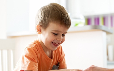 Autisme begeleiden met natuurlijk ouderschap