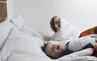 Meerdere kinderen naar bed brengen? Zo doe je dat