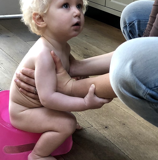 Waarom zou ik mijn baby op het potje zetten?