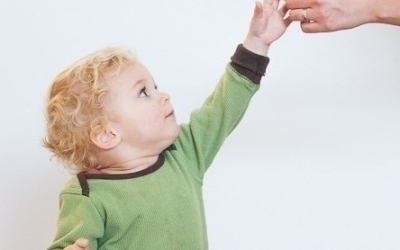 Waarom belonen niet werkt – ook niet bij mama