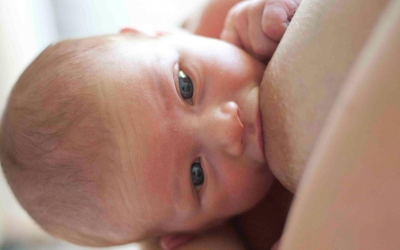 Borstvoeding: Zo doe je de Madonnahouding